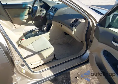 2005 Honda Accord 2.4 Lx z USA, uszkodzony, nr VIN 1HGCM56485A125226